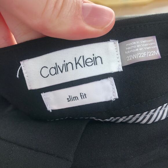 Calvin Klein Women's Slim Fit Cropped Dress Pants High Rise Black Size 22W NEW - Picture 4 of 12